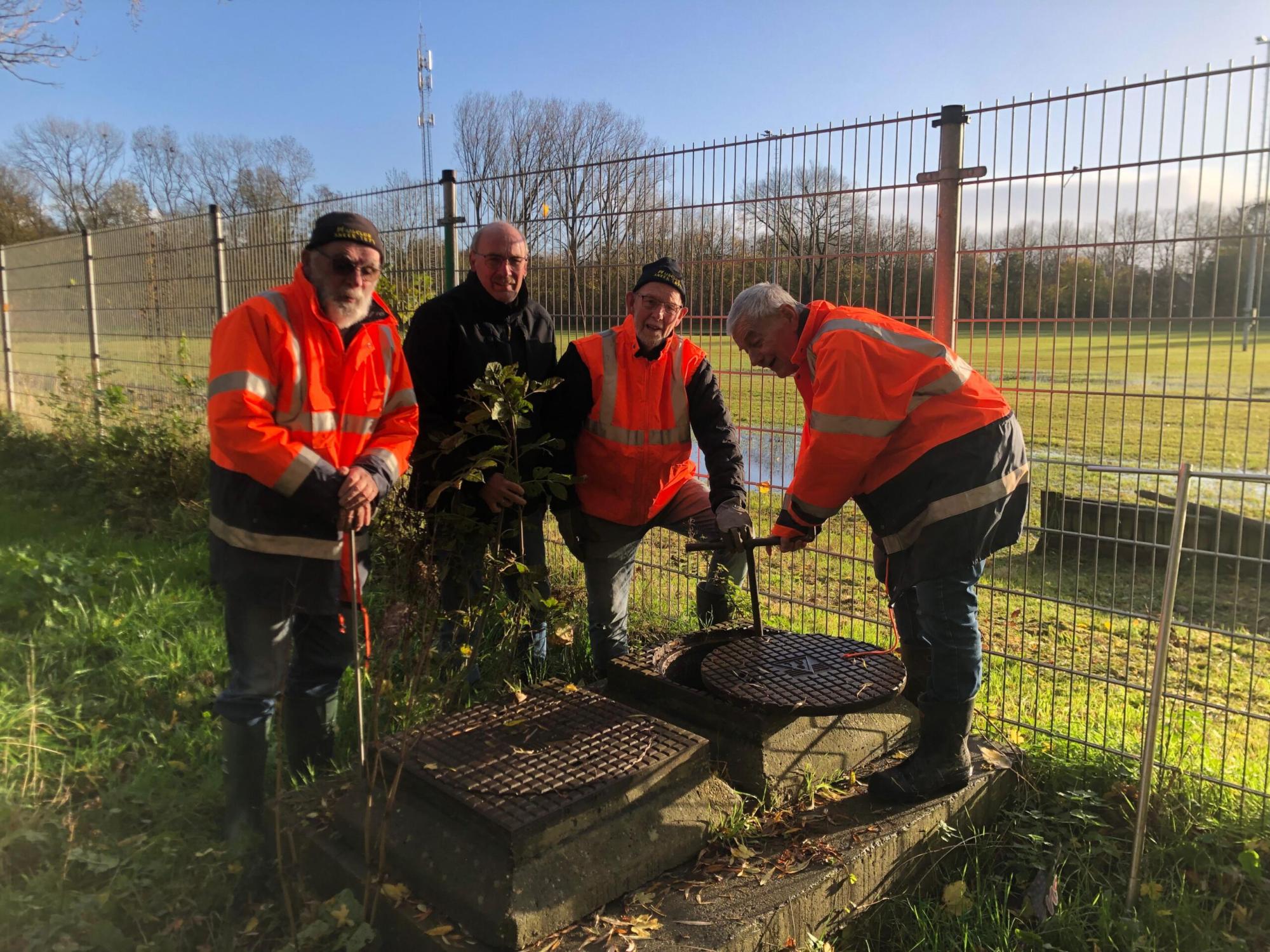 Water staat weer op de baan